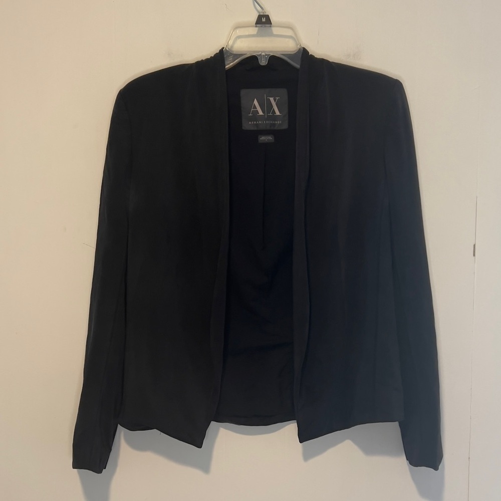 Armani Exchange Black Cropped Open Jacket With Shoulder Pads 072726